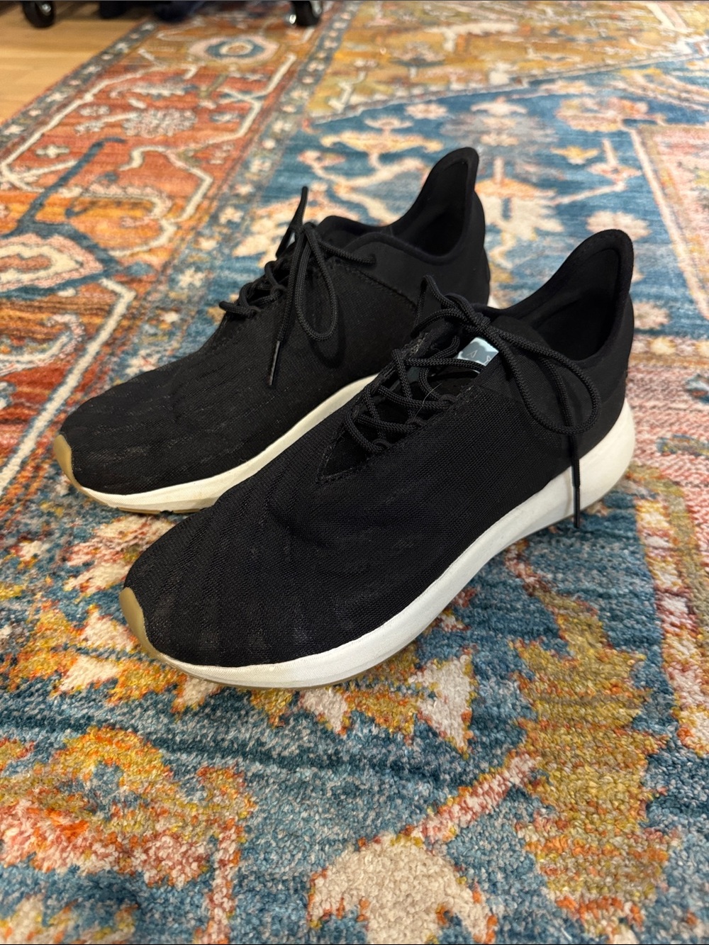 Saysh One Sneaker